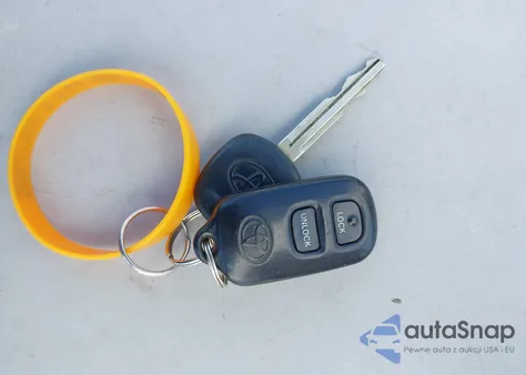 2006 Toyota Highlander Sport V6/V6 z USA, uszkodzony, nr VIN JTEGP21A760110075